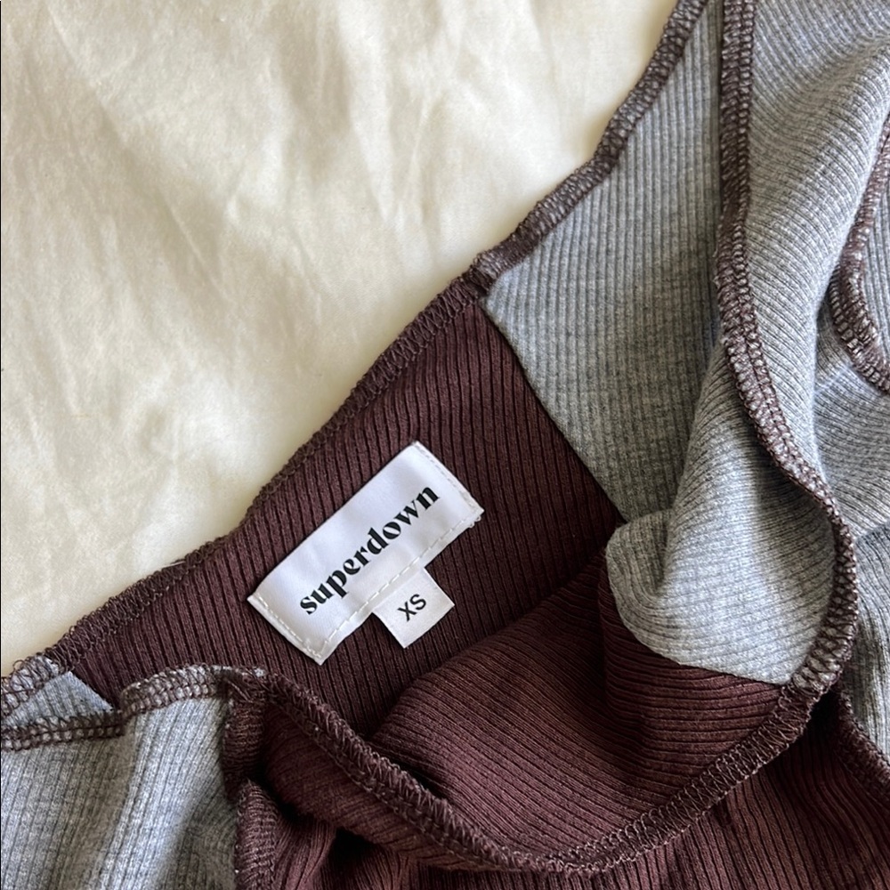 Superdown Revolve Asymmetrical Gray And Brown Top… - image 2